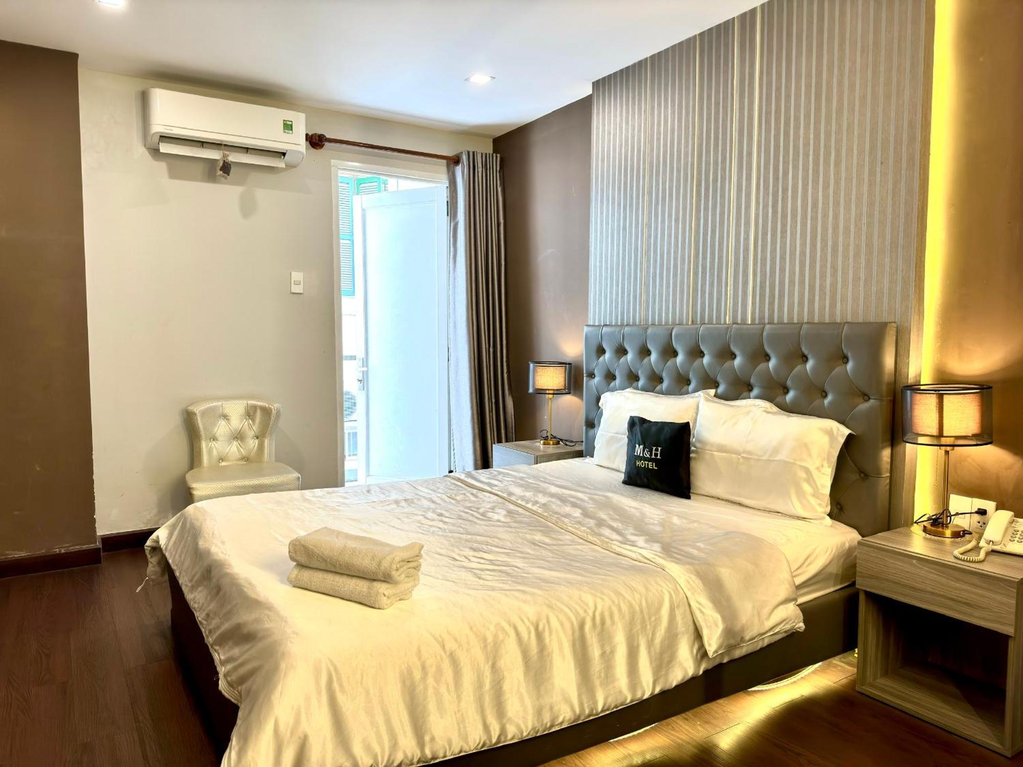 M&h Lux Hotel