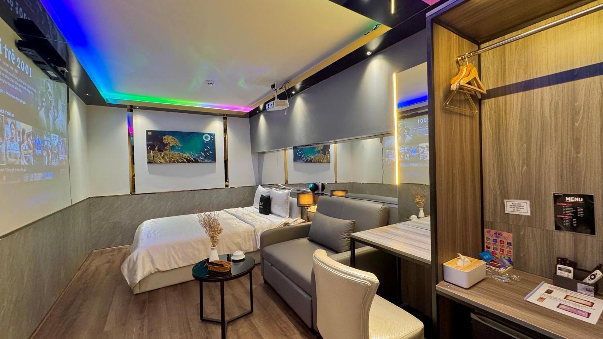 M&h Lux Hotel